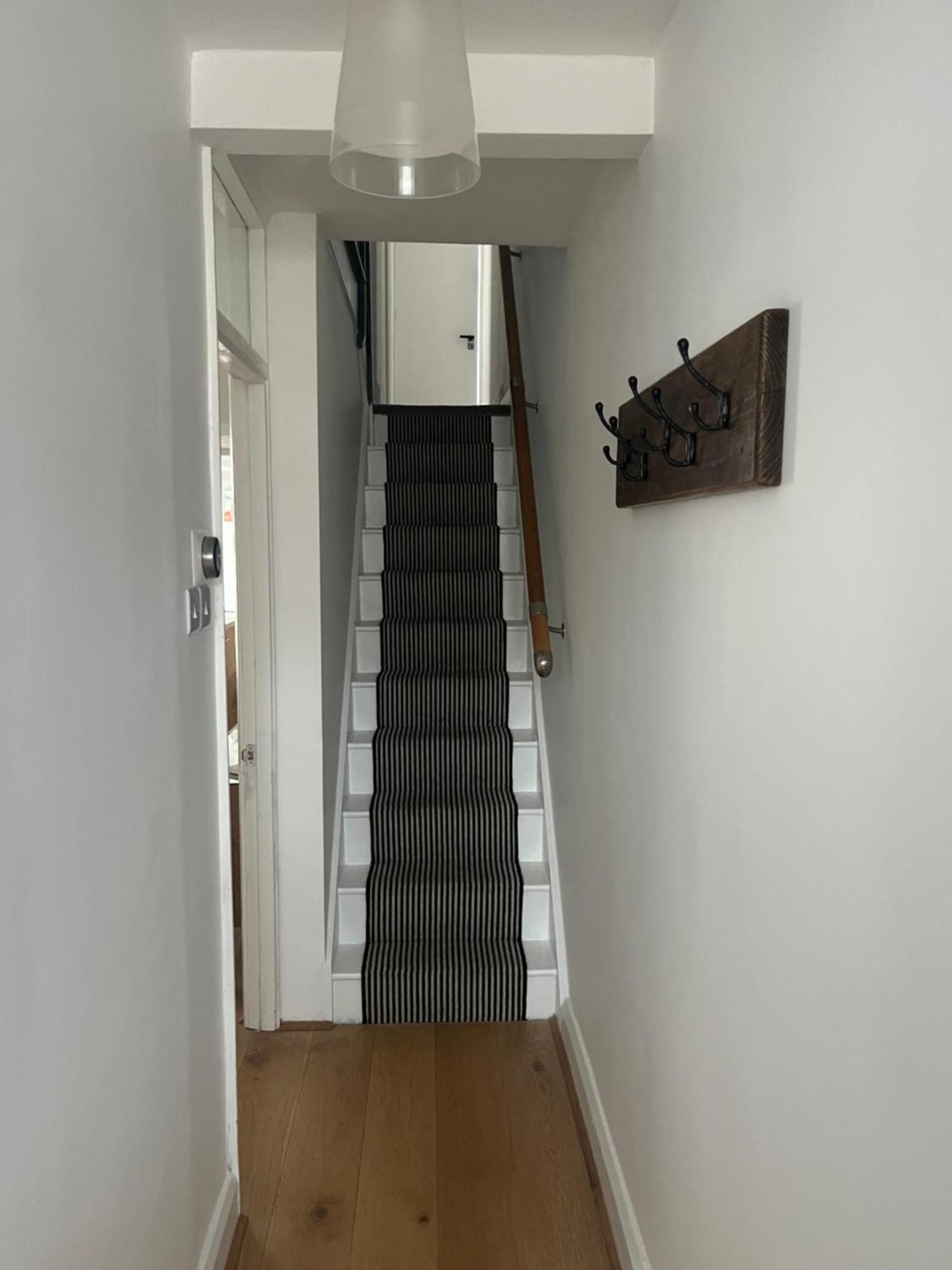 Spacious And Stylish Home Бат Екстериор снимка